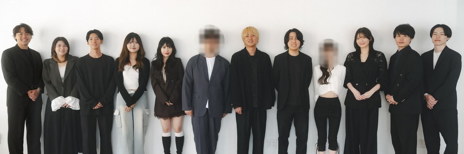 ZIKのメンバーの集合写真（希望したメンバーの顔にはモザイクをかけています）